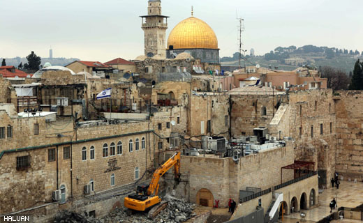 Zionis Yahudi merobohkan beberapa bangunan bersejarah berhampiran Masjid Al-Aqsa untuk sebuah sinagog dan stesen polis.