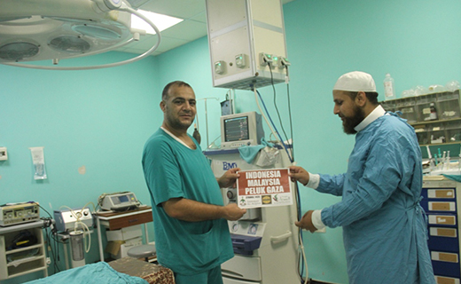 HALUAN dengan gandingan NGO dari Indonesia menaja kos pembedahan mangsa serangan Zionis di Hospital Abu Yusuf An-Najjar di Rafah.