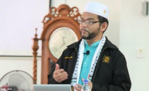 Dr Syed Muhammad Haleem menyampaikan ceramah dan berkongsi pengalaman di Masjid Al-Azhar KUIS.