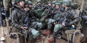 130 Tentera Regim Bersumpah Untuk Berhenti Berkhidmat